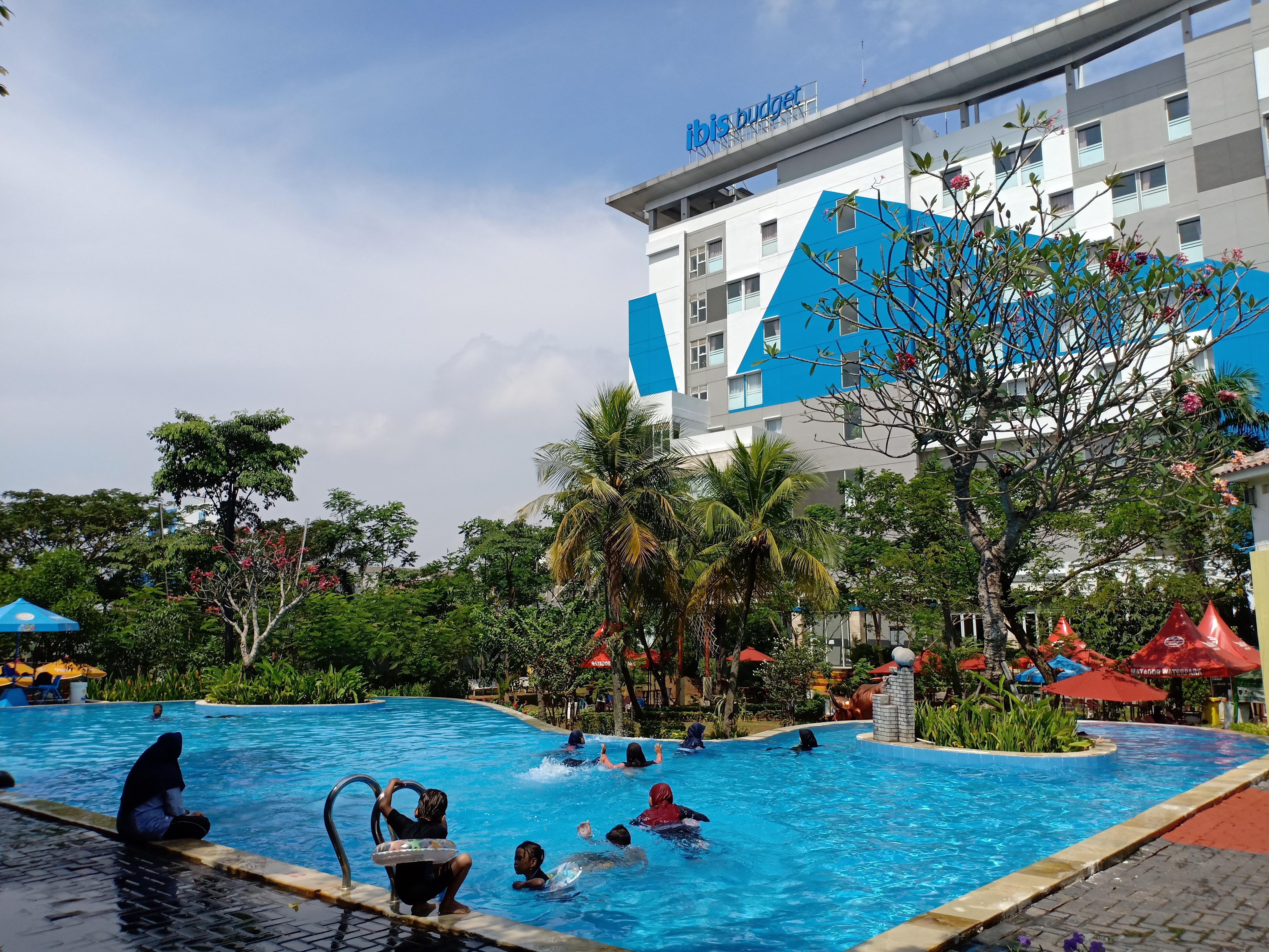 Ibis Budget Cikarang Festival Bekasi Eksteriør bilde