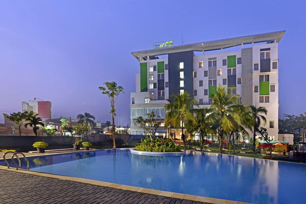 Ibis Budget Cikarang Festival Bekasi Eksteriør bilde